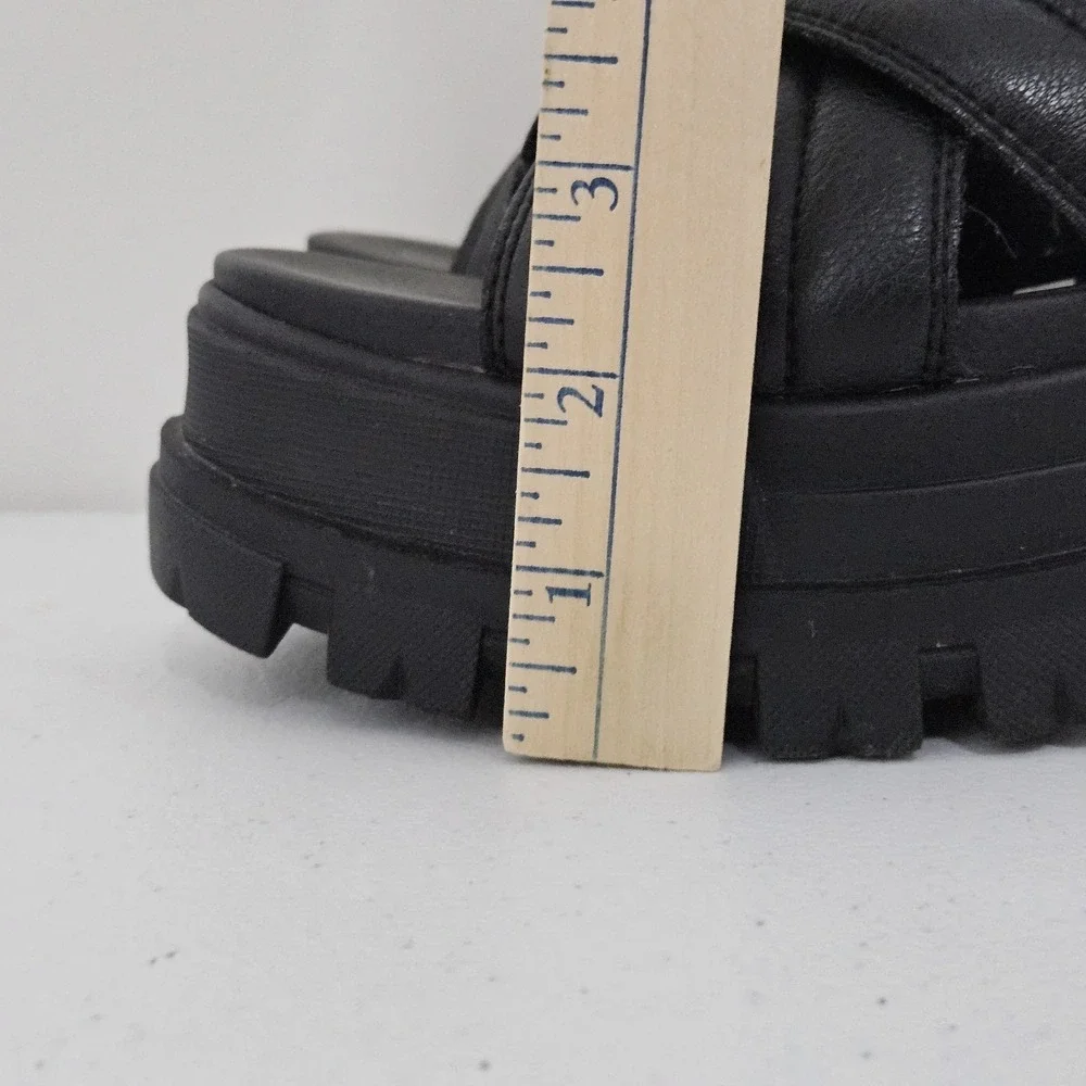 Buffalo Platform Slides Womens‎ 40 Black Quilted Crisscross Lug Sole Sandals